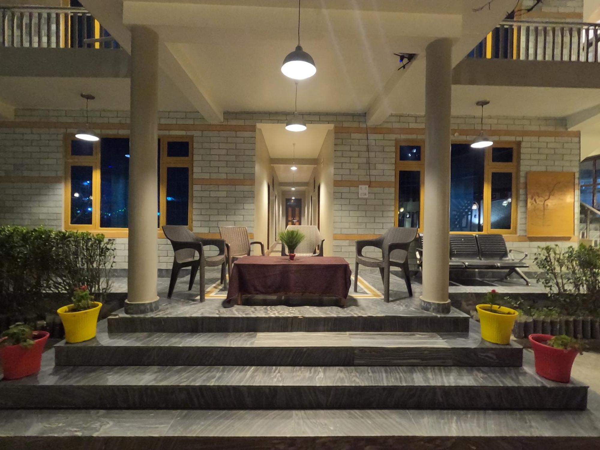 Hotel The Royal Orchard Kasol Extérieur photo