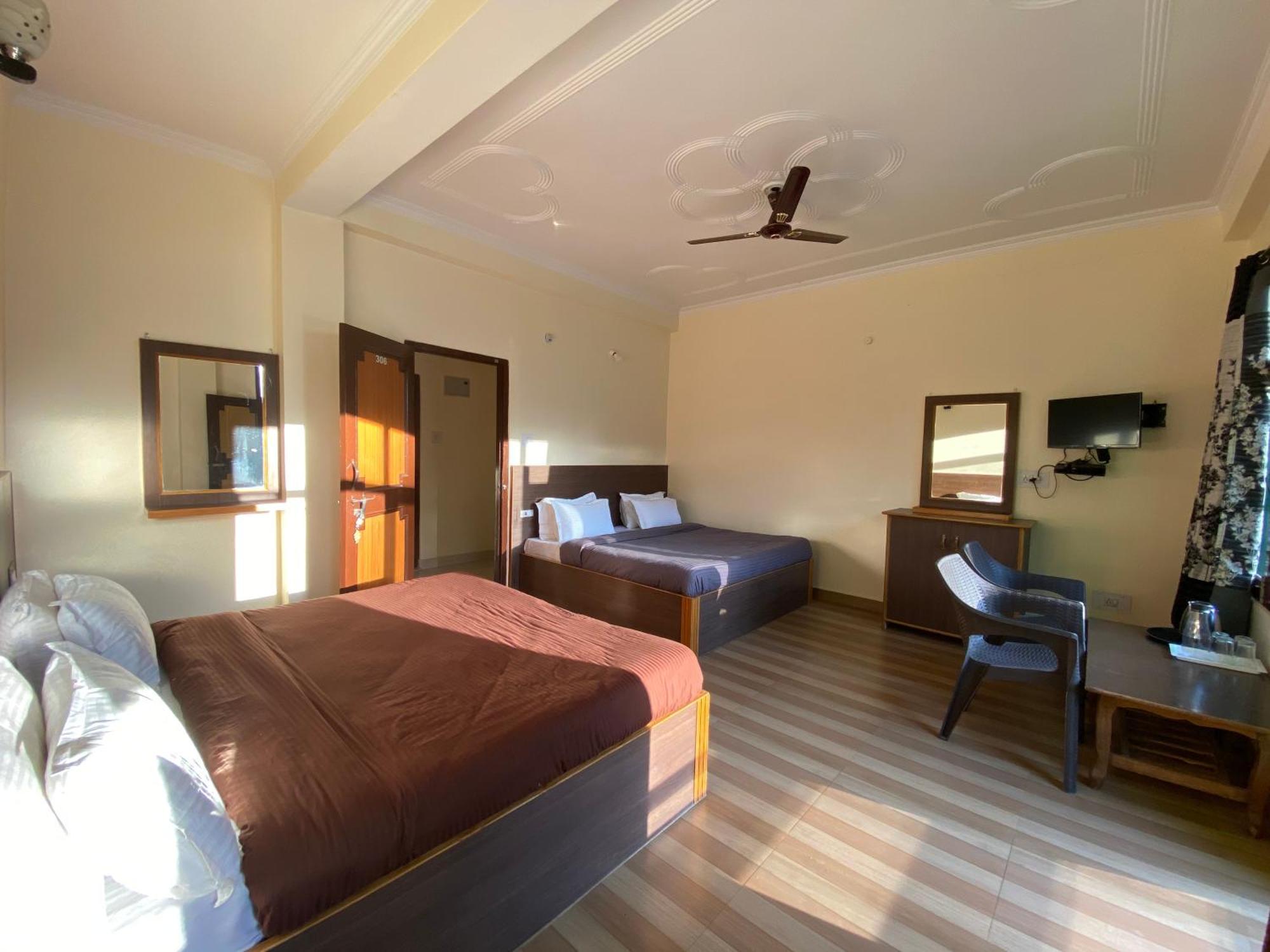 Hotel The Royal Orchard Kasol Extérieur photo
