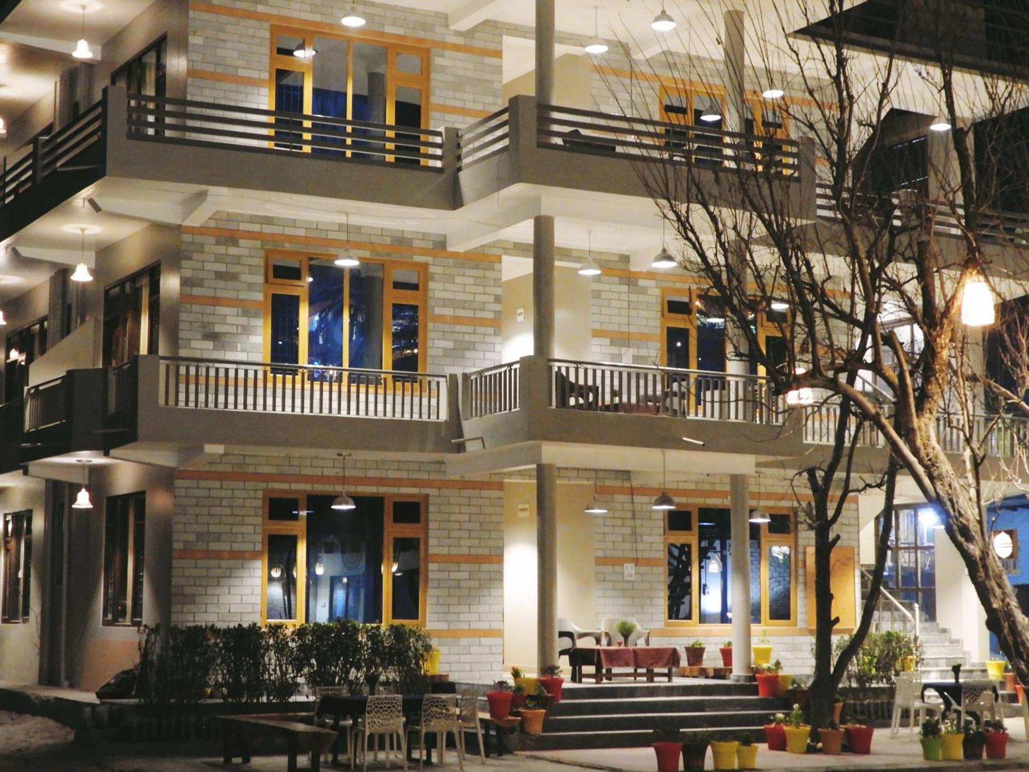 Hotel The Royal Orchard Kasol Extérieur photo