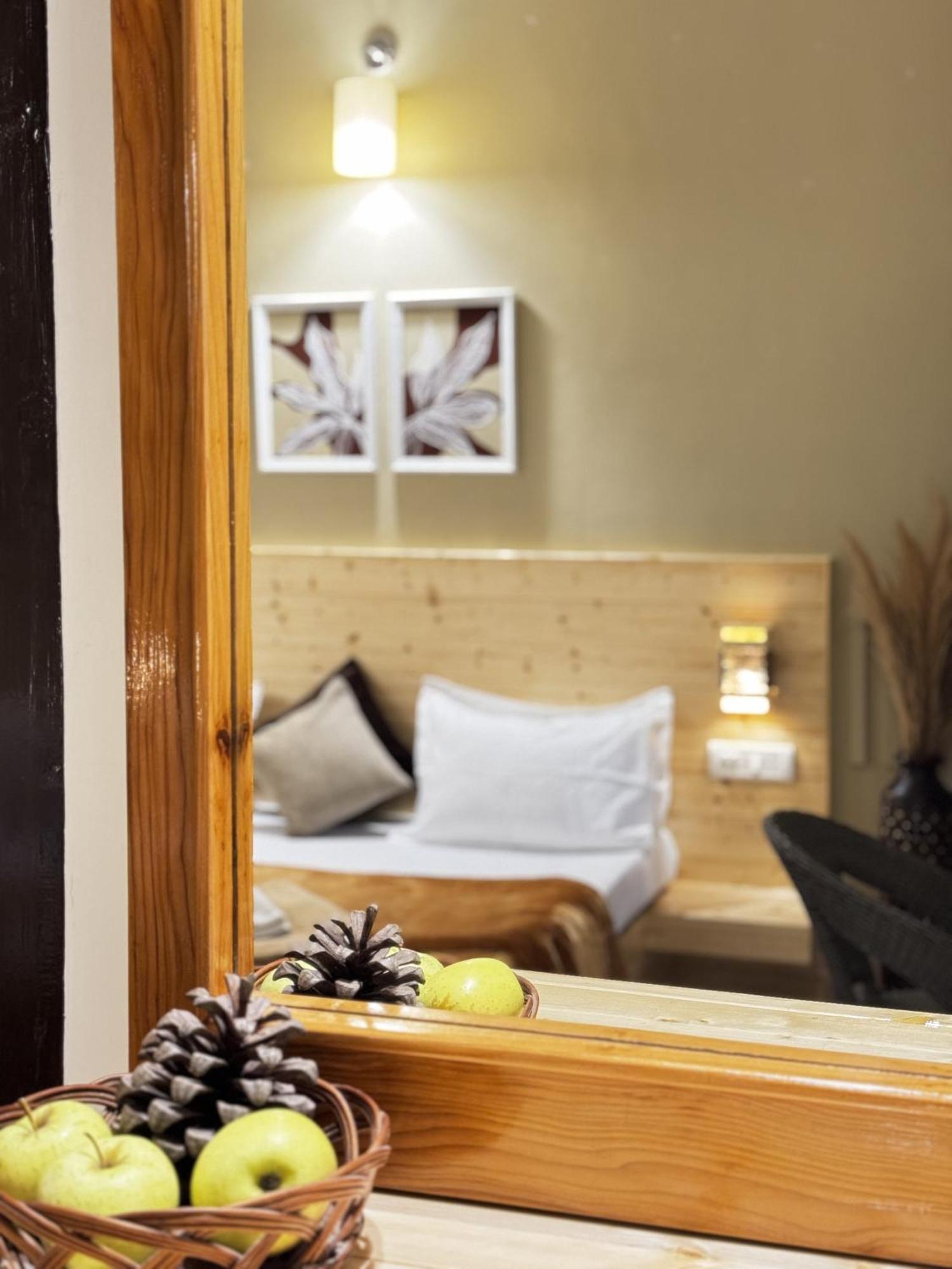Hotel The Royal Orchard Kasol Extérieur photo