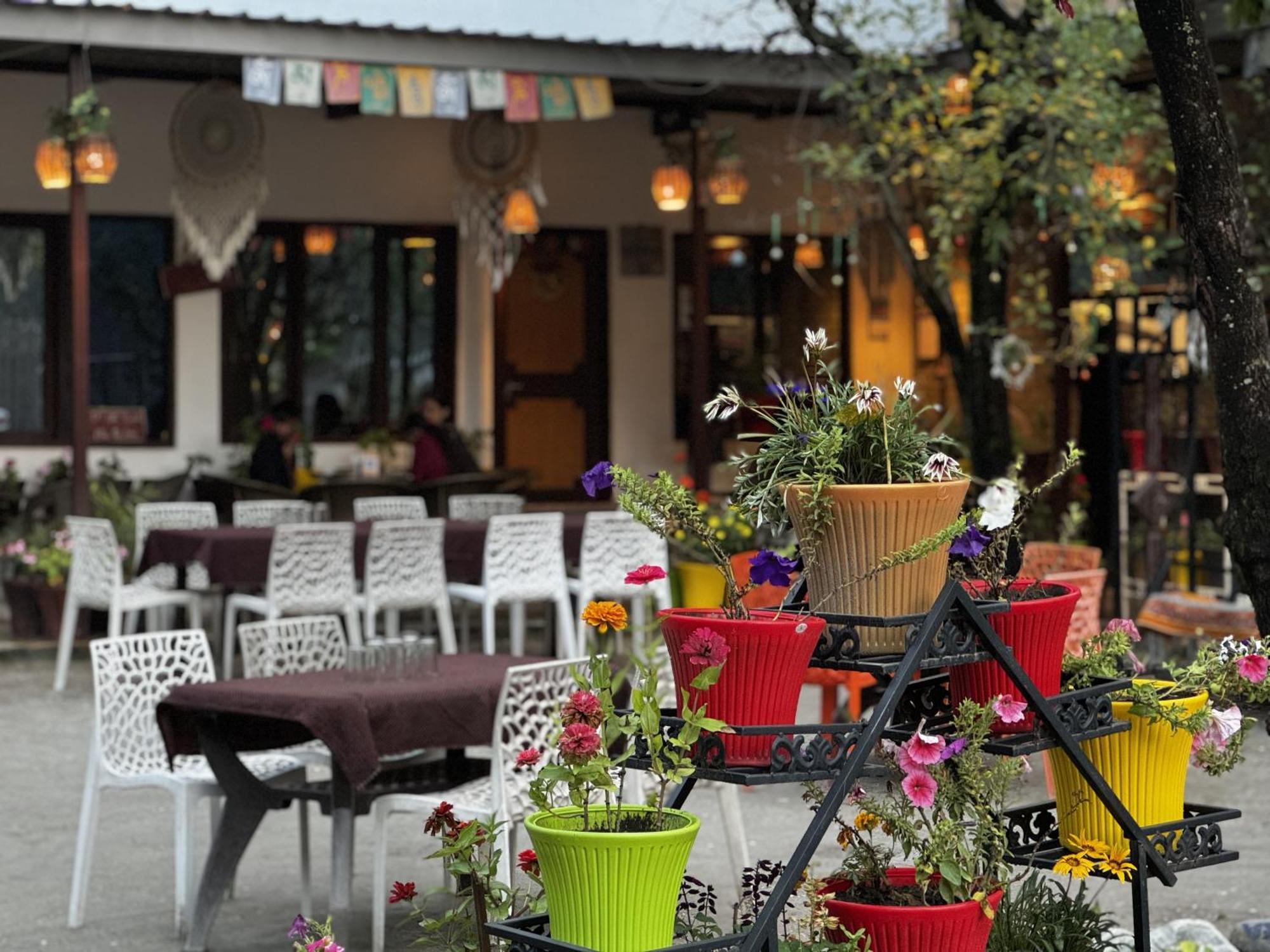 Hotel The Royal Orchard Kasol Extérieur photo