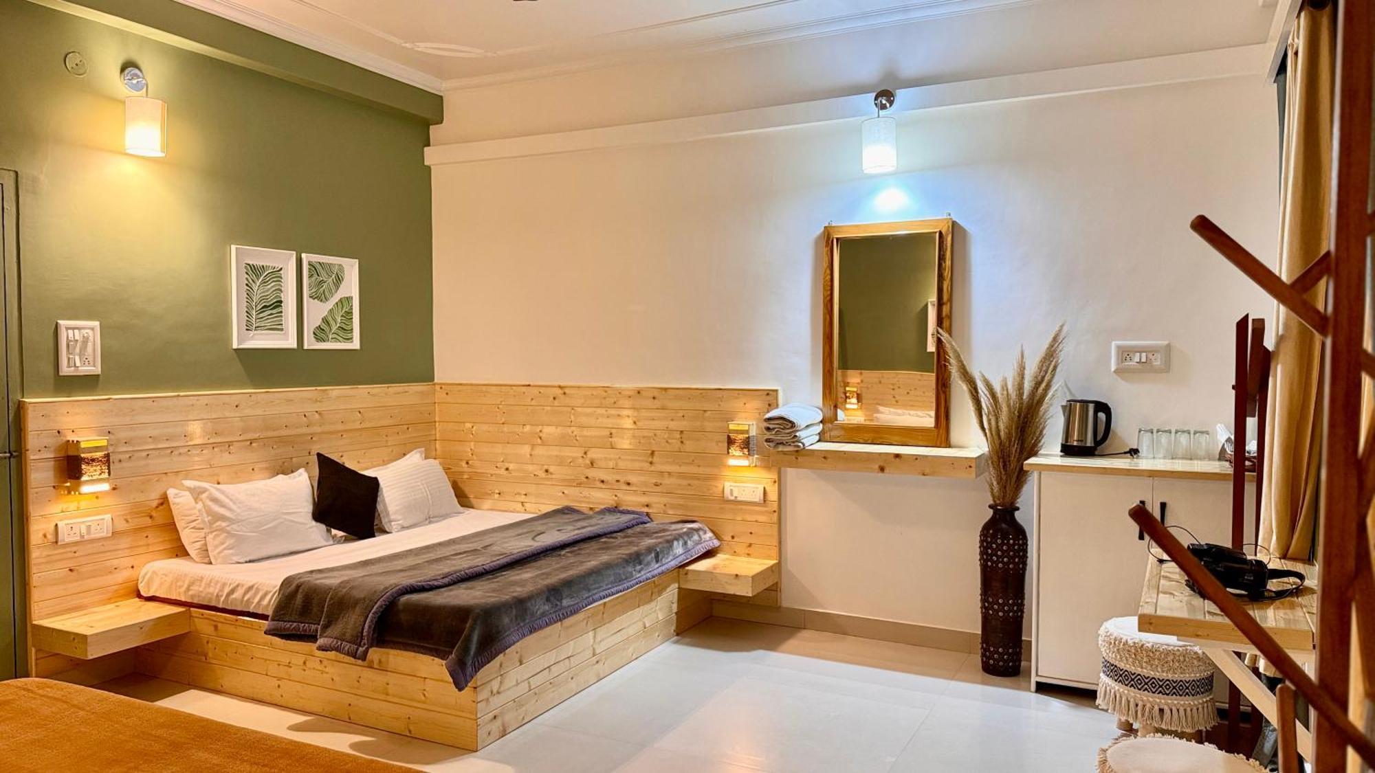 Hotel The Royal Orchard Kasol Extérieur photo